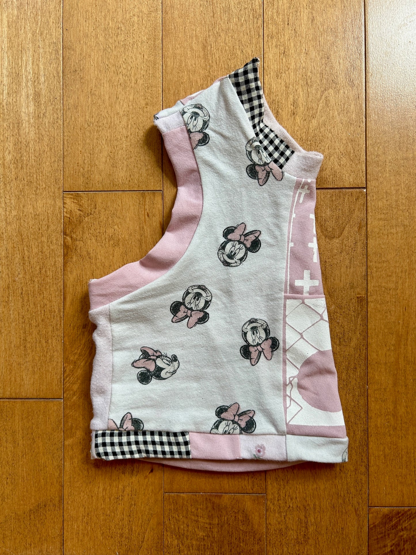 Pink Minnie cat shirt