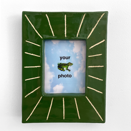 PREORDER 2026: Dark Green Radial Instax Picture Frame + Photo